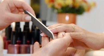 Precautions you need to take while getting a manicure done