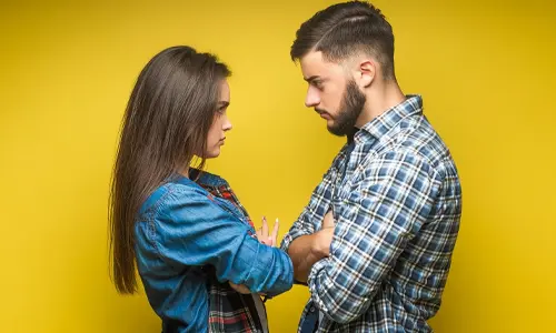 What Are the Real Signs of a Possessive Husband