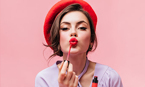 What Are the Best Products for Preventing Lipstick Bleeding