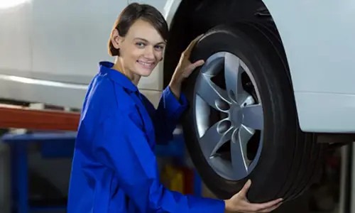 Remove the Flat Tire