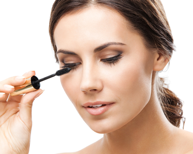 Make up tricks to make your eyes look bigger and impressive