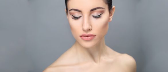Mistakes We Make While Applying Eyeliner