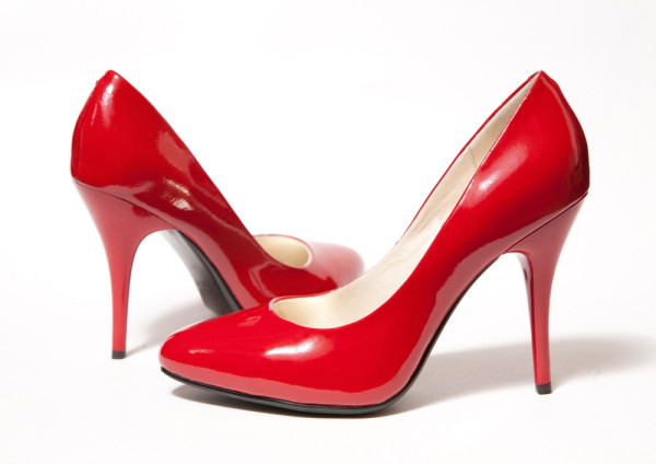 8 Tips to Walk at ease in High Heels