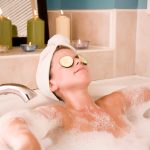 10 Things that Pamper your Skin in the Bath