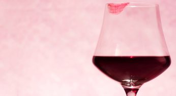 Ways To Prevent Lipstick Stains On Glasses & Collars