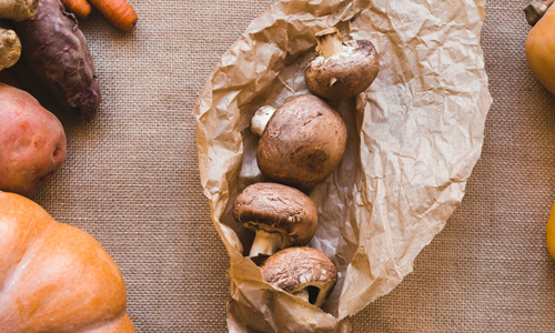 Mushrooms-in-paper-bag