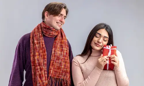 Valentine’s Day Gifts a Man Can Give a Woman